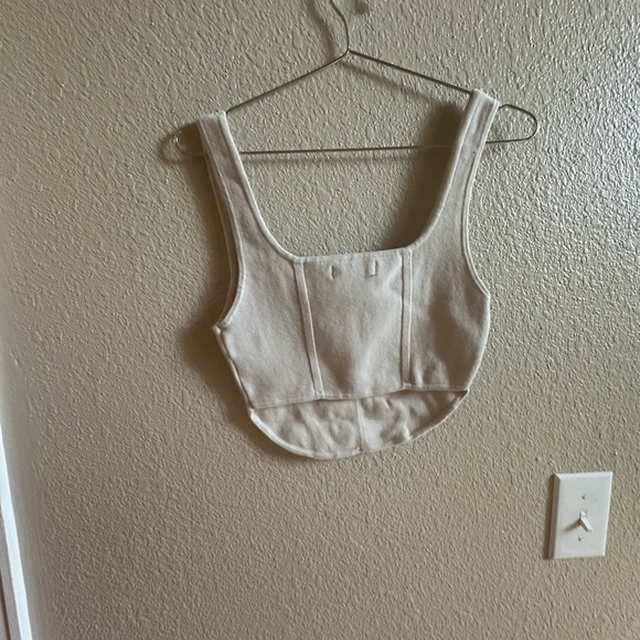 House of Harlow 1960 Cream Tank Top - Picture 3 of 5